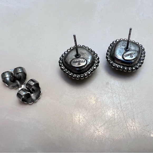 Sorrelli Aquamarine and Silver Large Stud Earrings - Picture 3 of 6